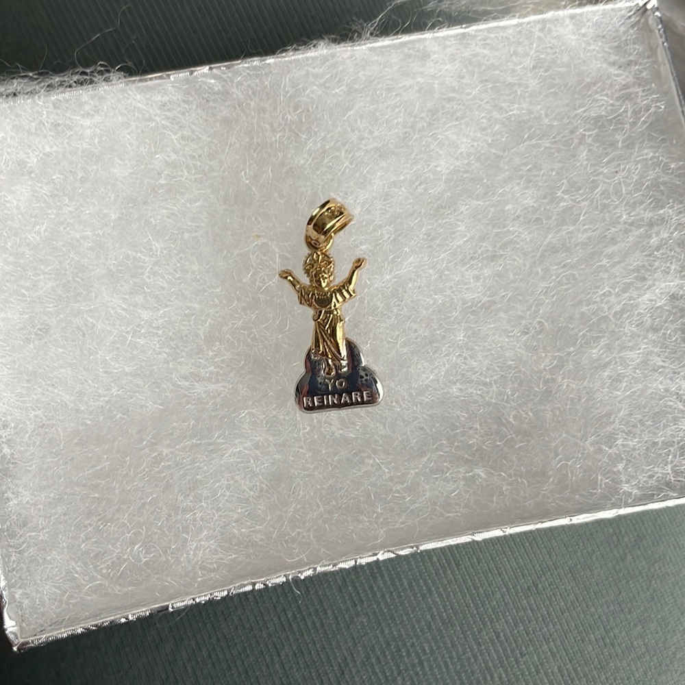 10k gold Christ pendant with silver - Picture 3 of 5